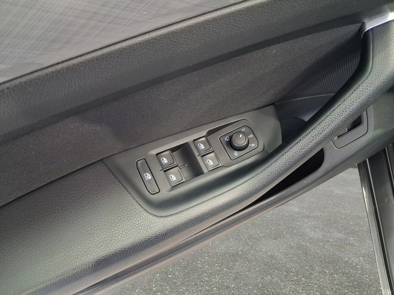 Volkswagen Passat Variant - Zdjęcie 21