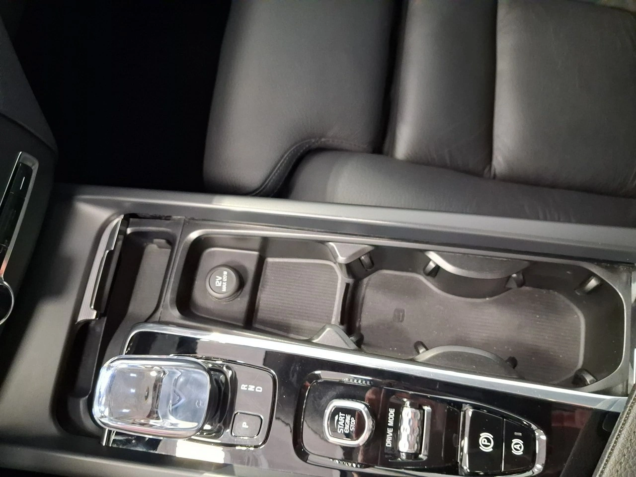 Volvo XC 60 - Zdjęcie 33
