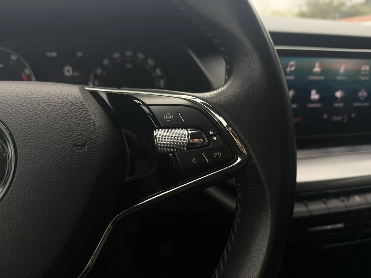 Skoda Octavia - Zdjęcie 9