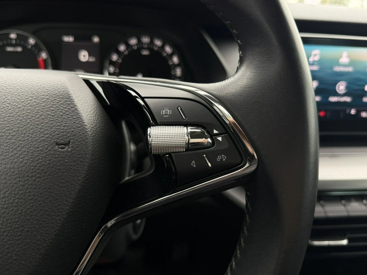 Skoda Octavia - Zdjęcie 16