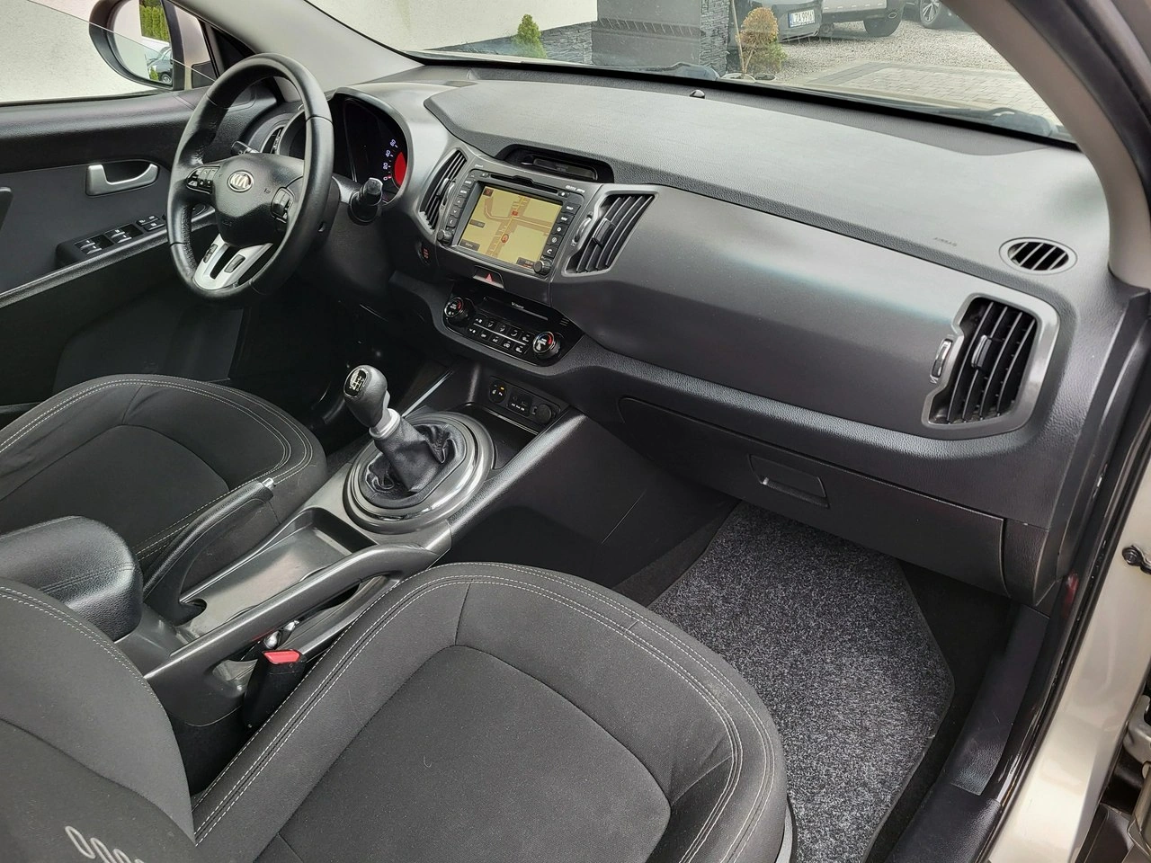 Kia Sportage - Zdjęcie 9