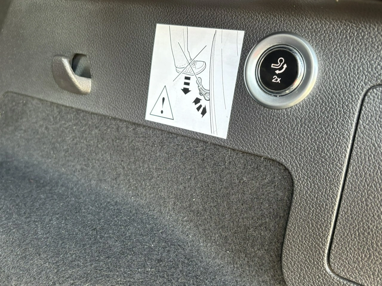 Ford Kuga - Zdjęcie 11