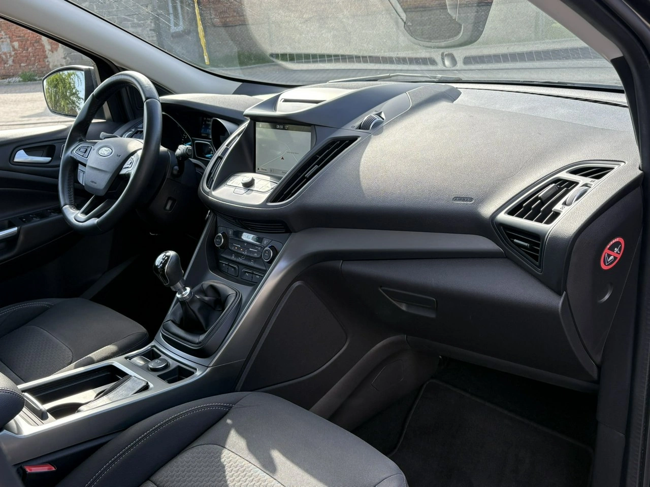 Ford Kuga - Zdjęcie 14