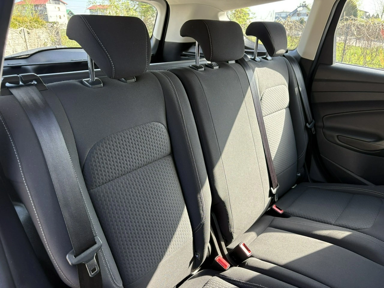 Ford Kuga - Zdjęcie 21