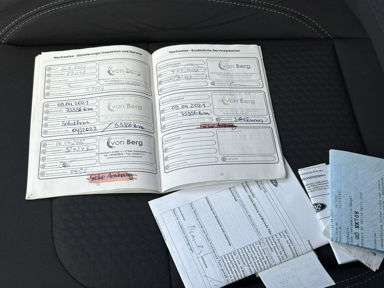 Ford Kuga - Zdjęcie 32