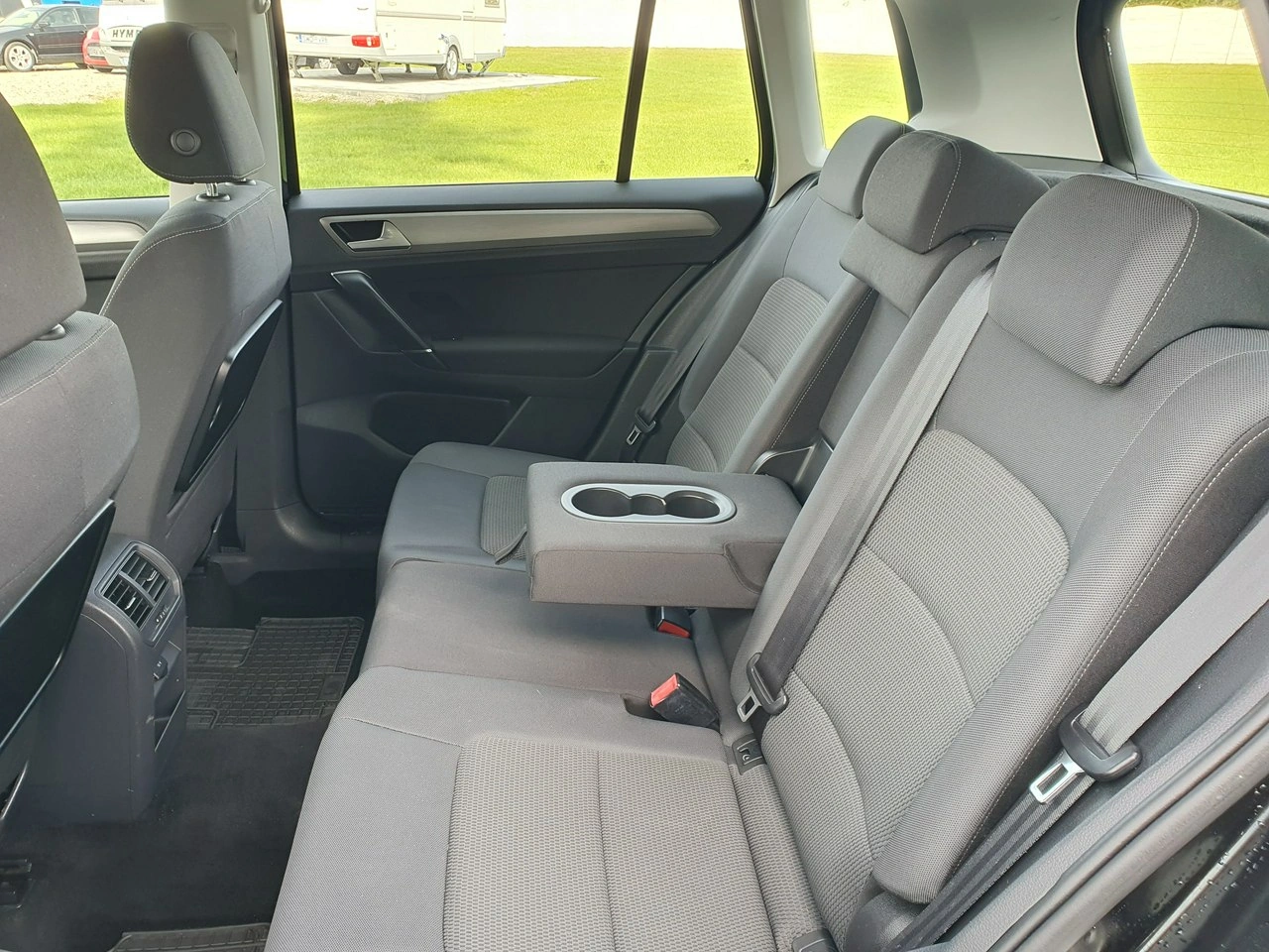 Volkswagen Golf Sportsvan - Zdjęcie 18