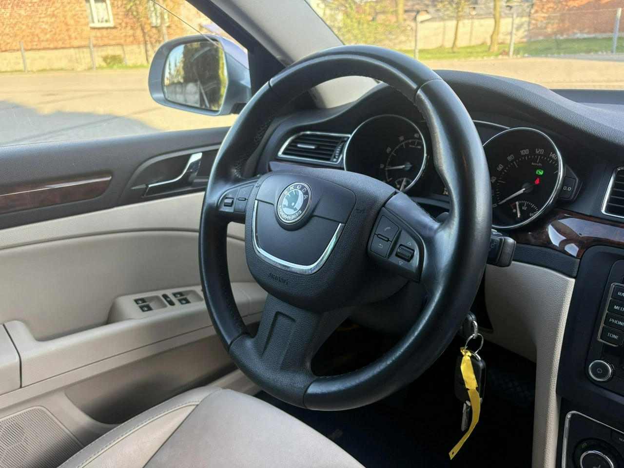 Skoda Superb - Zdjęcie 15