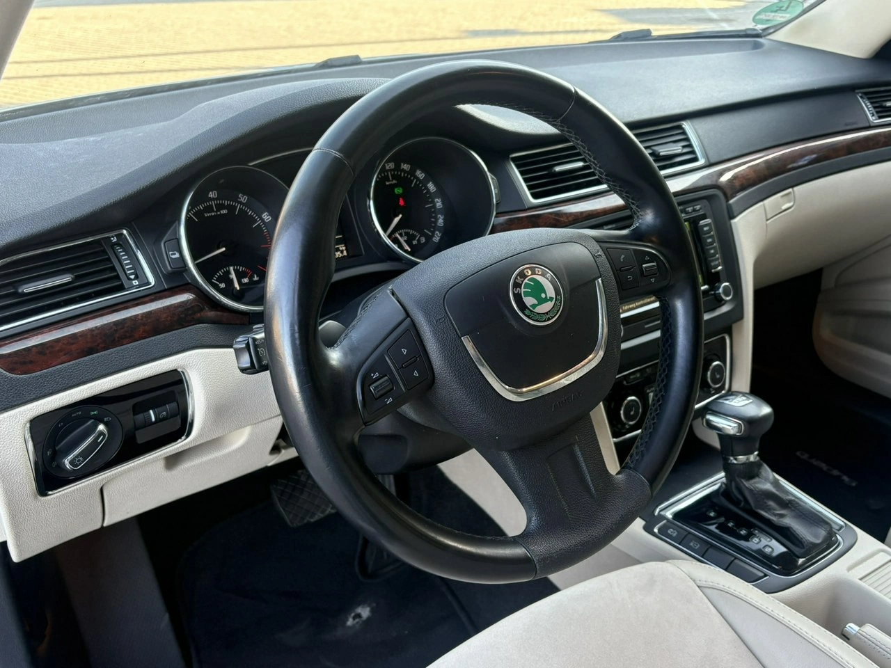 Skoda Superb - Zdjęcie 23