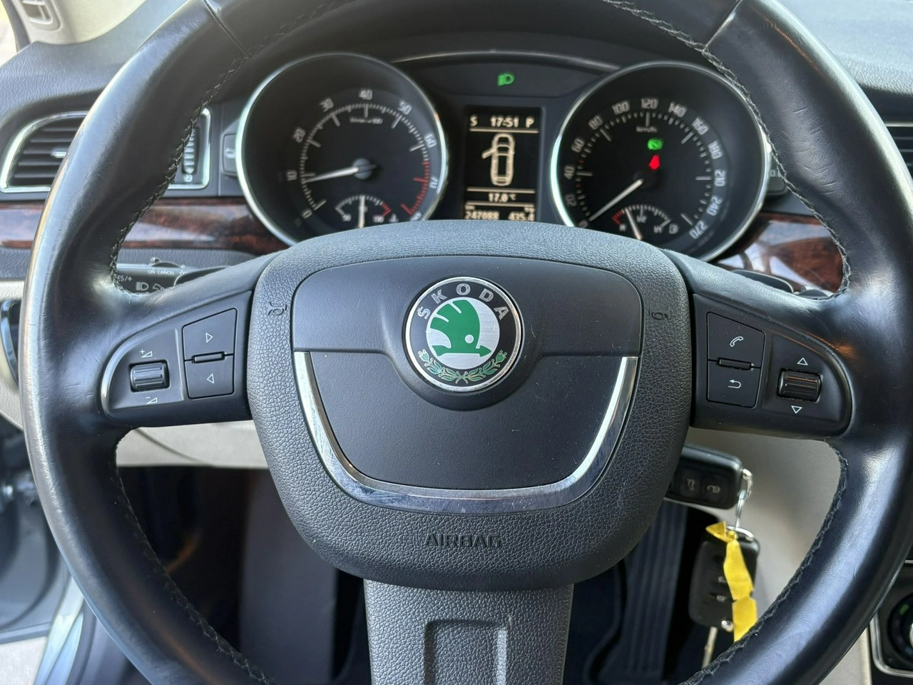 Skoda Superb - Zdjęcie 30