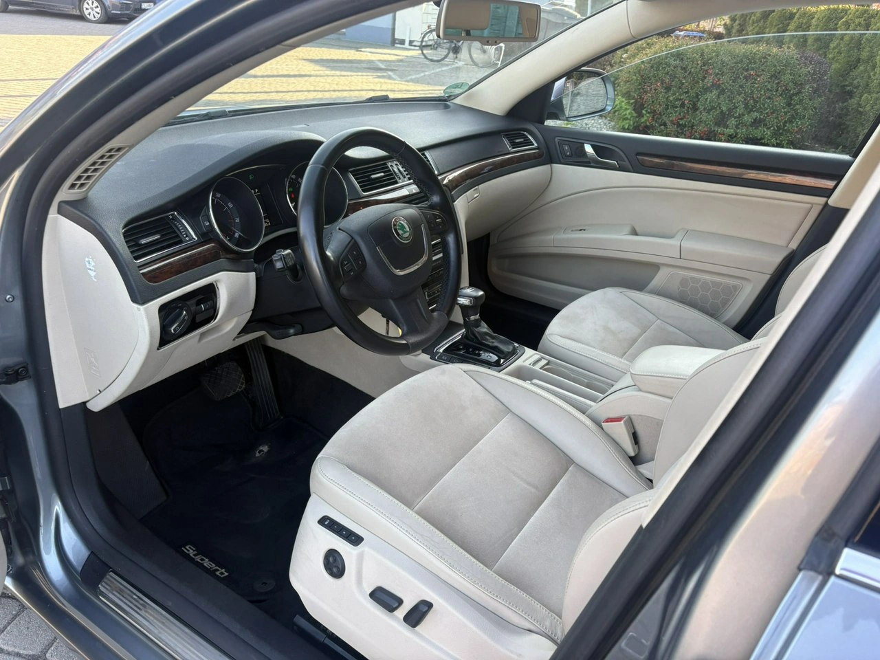 Skoda Superb - Zdjęcie 8
