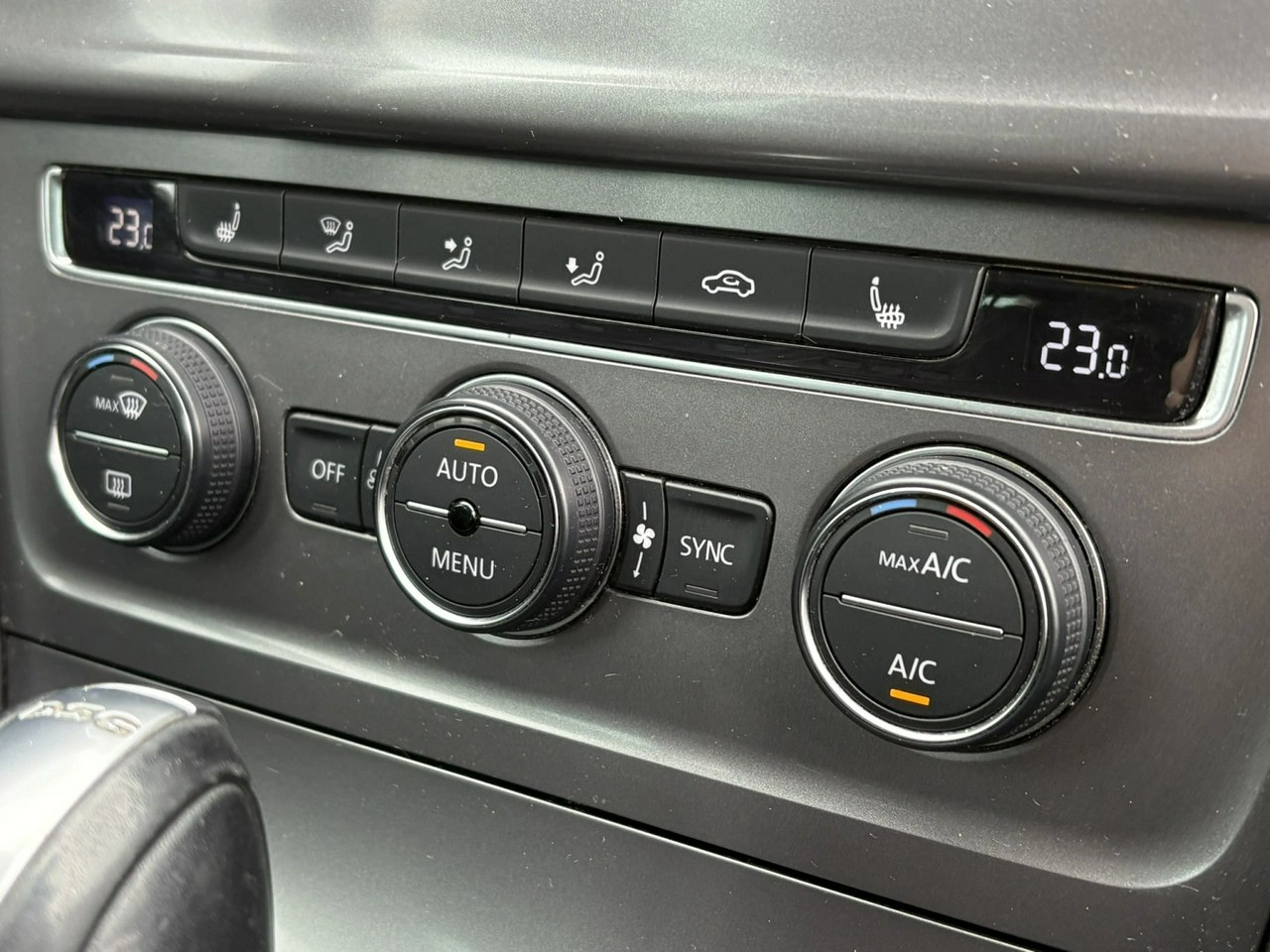 Volkswagen Golf - Zdjęcie 15