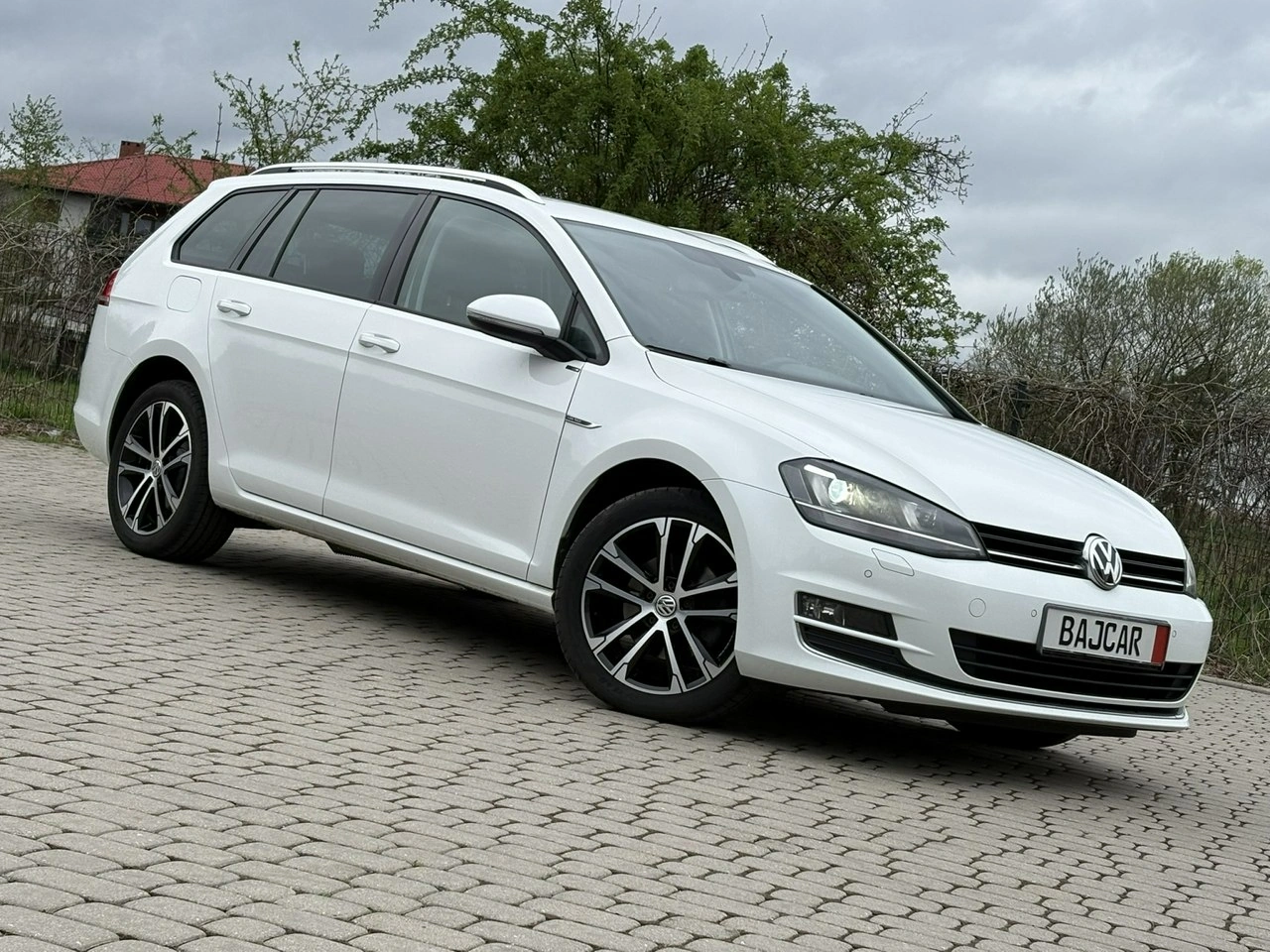 Volkswagen Golf - Zdjęcie 1