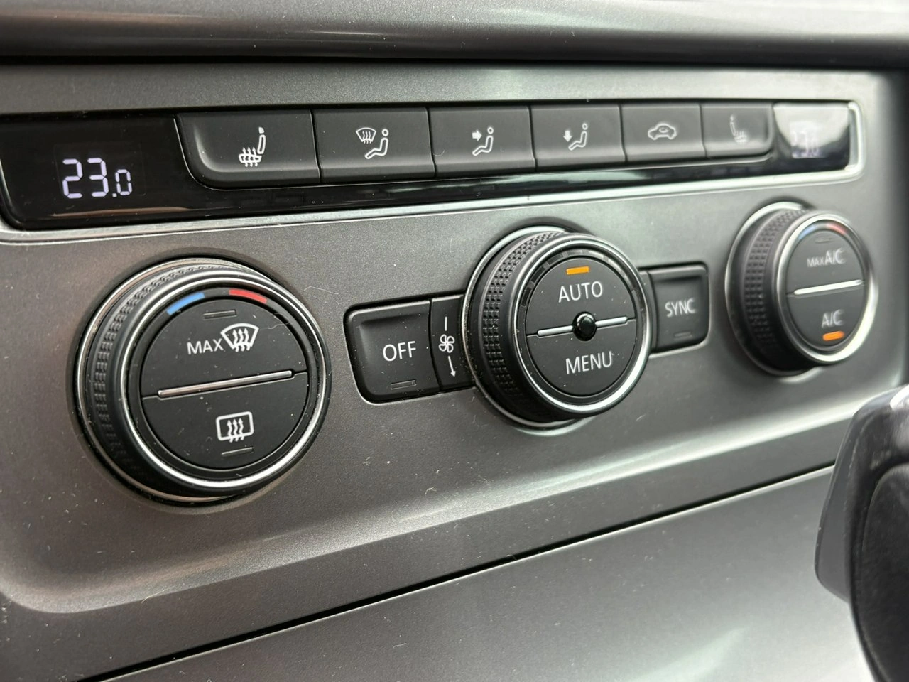 Volkswagen Golf - Zdjęcie 19