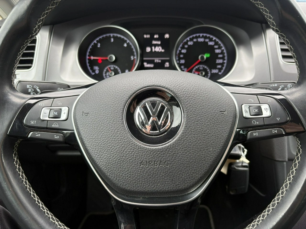 Volkswagen Golf - Zdjęcie 21