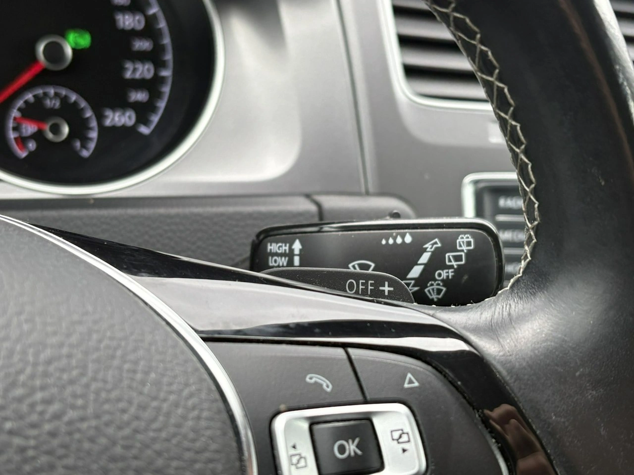 Volkswagen Golf - Zdjęcie 23