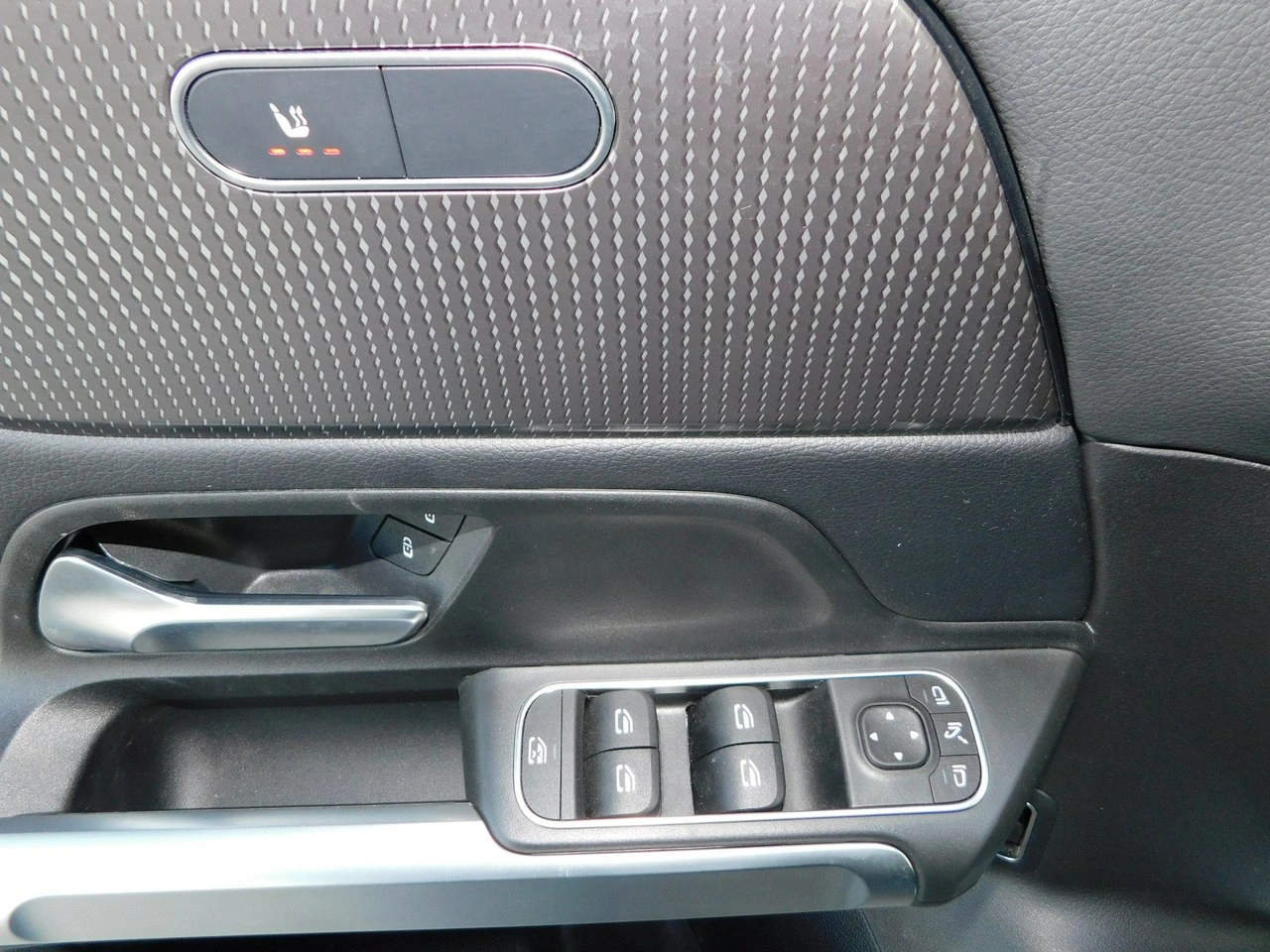 Mercedes GLB - Zdjęcie 11