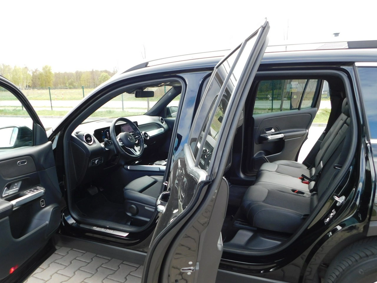 Mercedes GLB - Zdjęcie 13