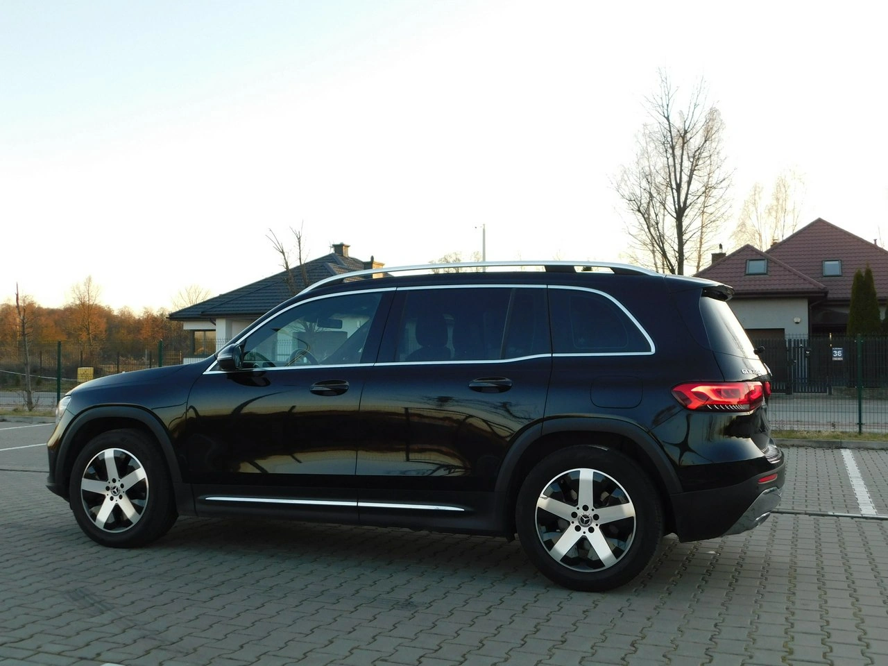 Mercedes GLB - Zdjęcie 1