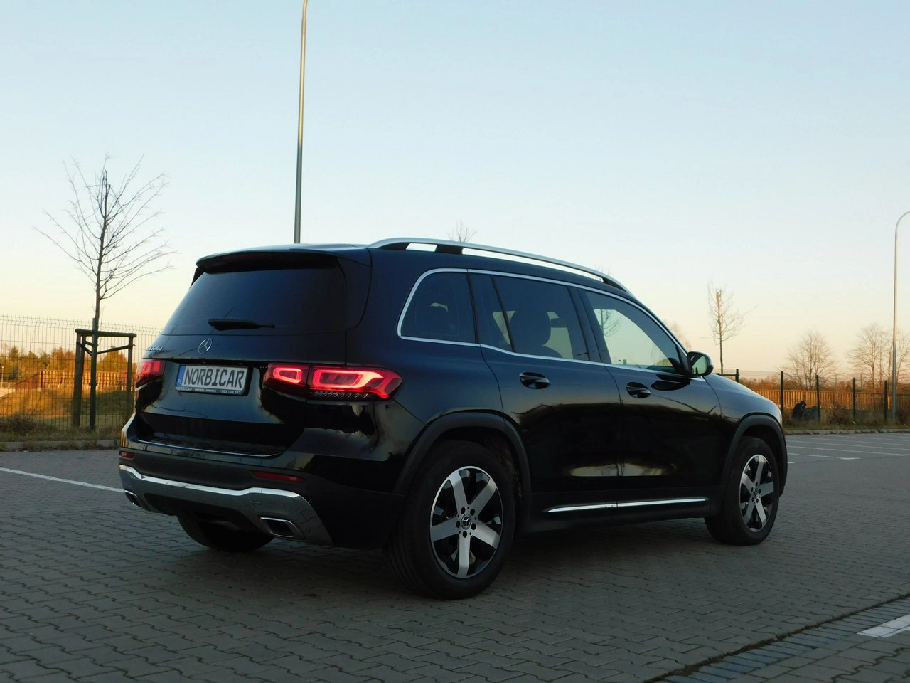 Mercedes GLB - Zdjęcie 3