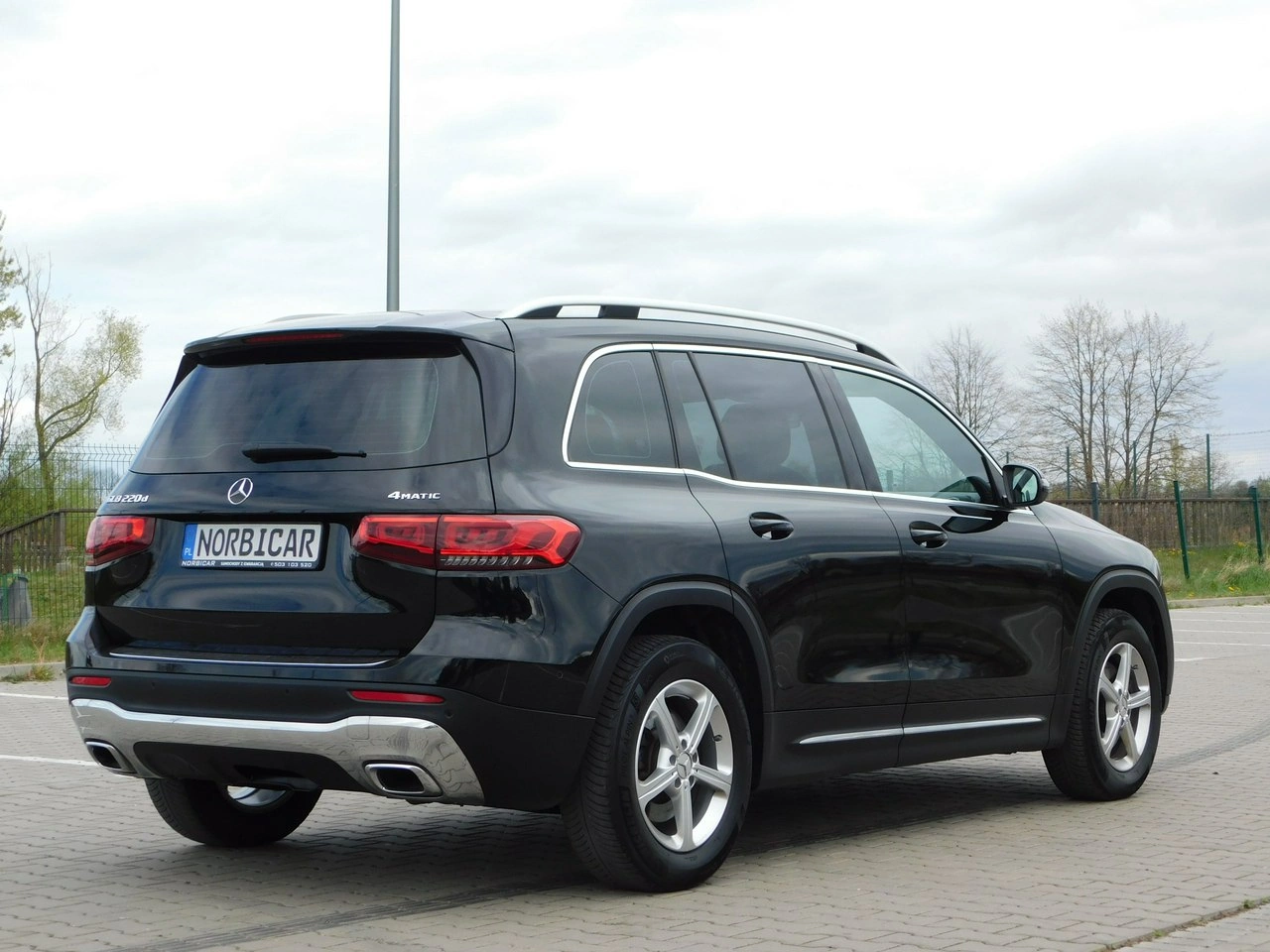 Mercedes GLB - Zdjęcie 4