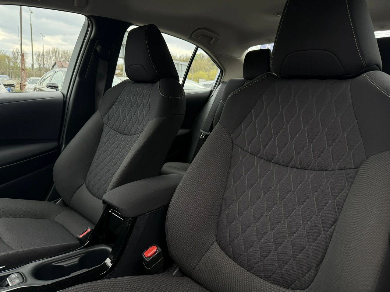 Toyota Corolla - Zdjęcie 9