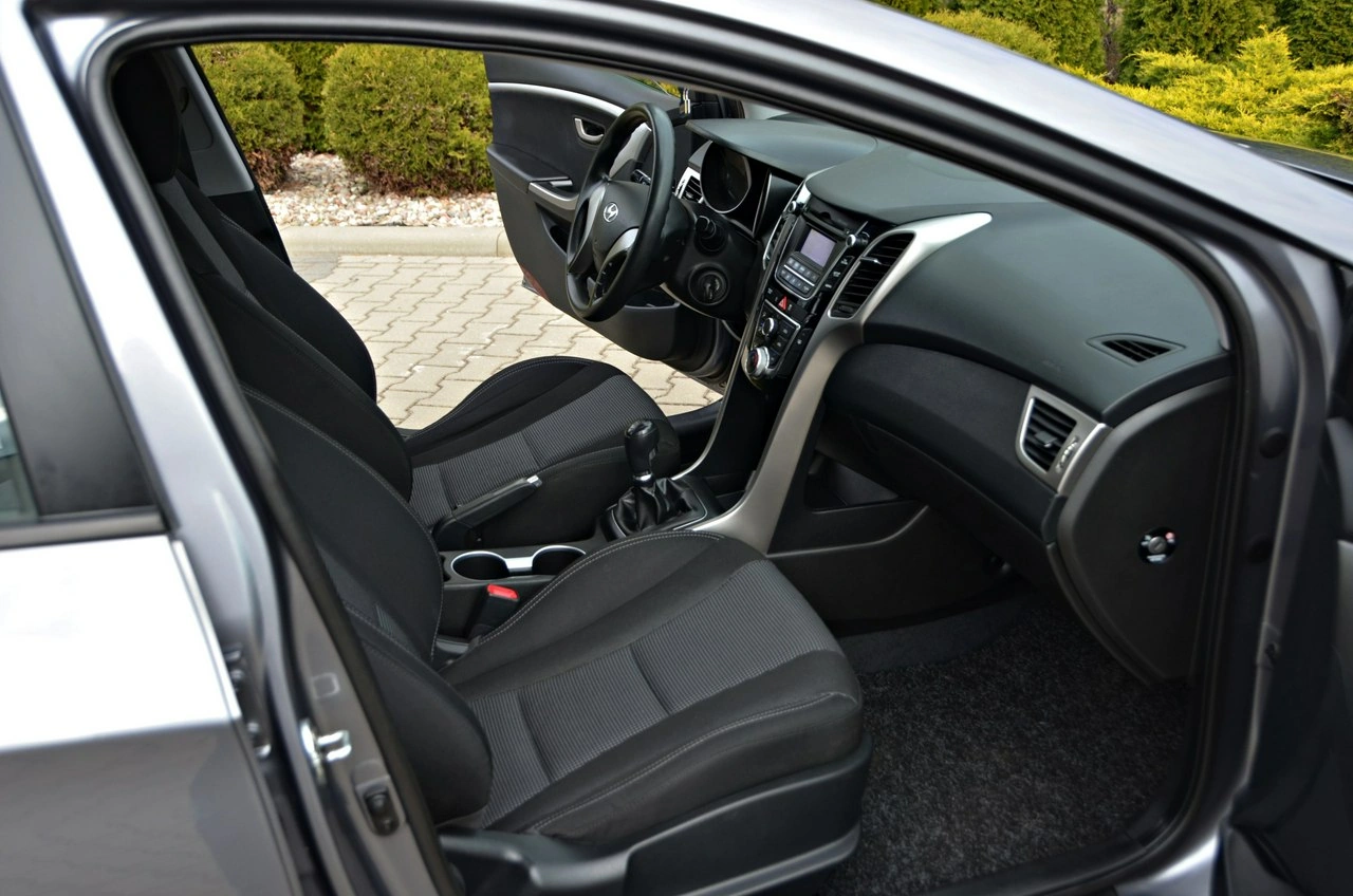 Hyundai i30 - Zdjęcie 22