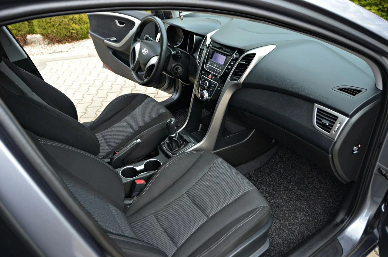 Hyundai i30 - Zdjęcie 23