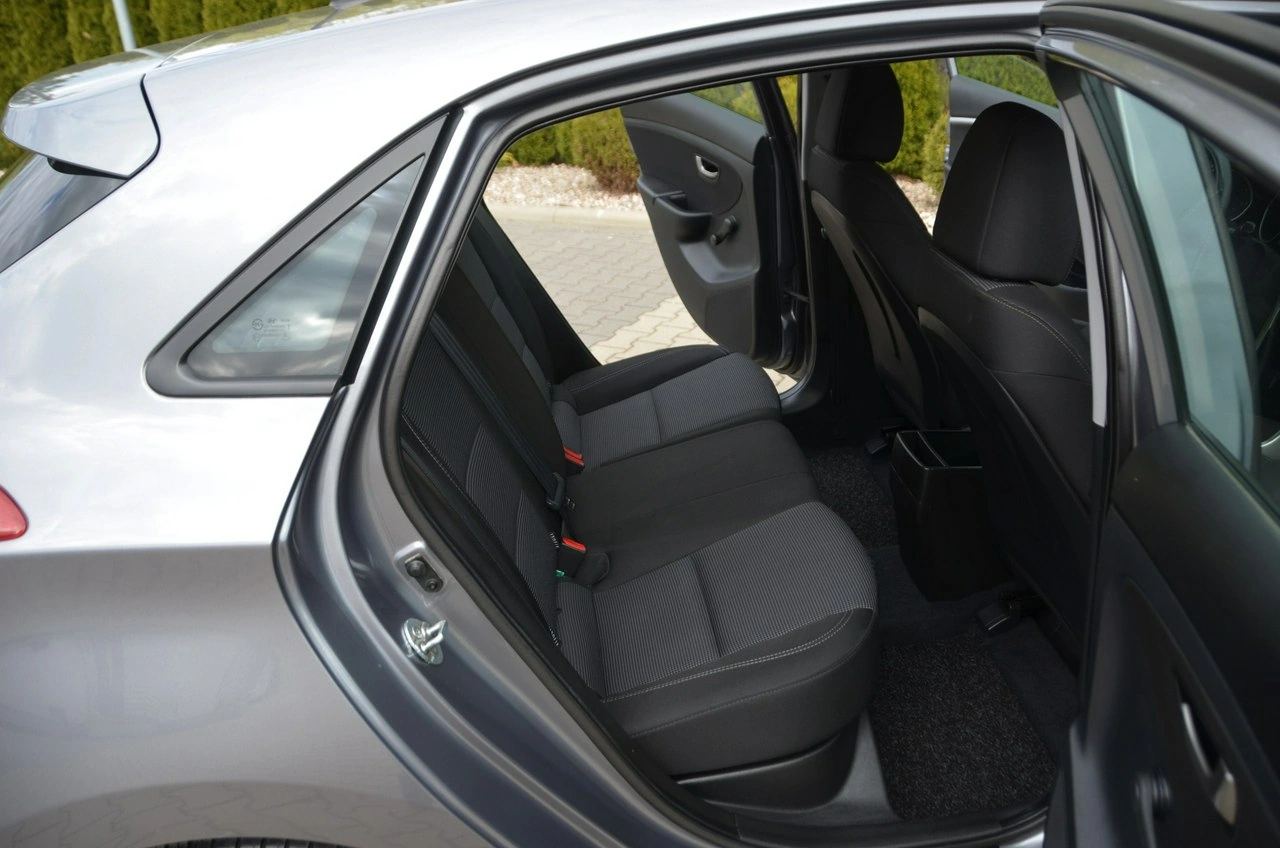 Hyundai i30 - Zdjęcie 25