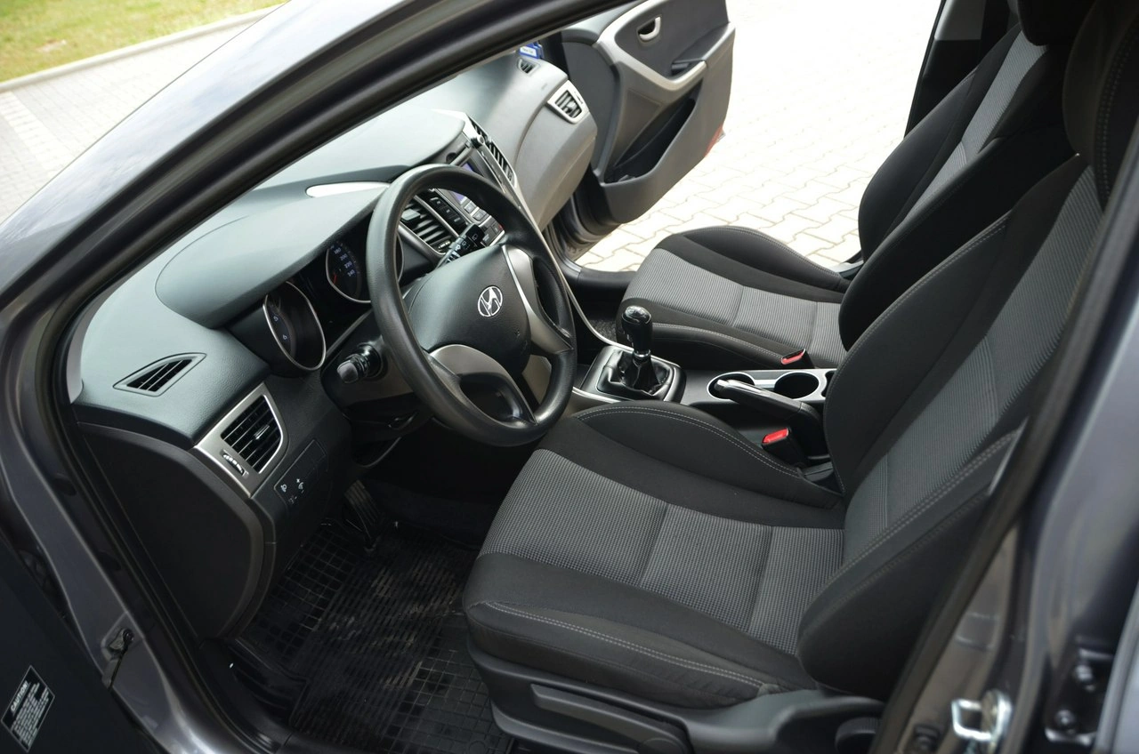 Hyundai i30 - Zdjęcie 27