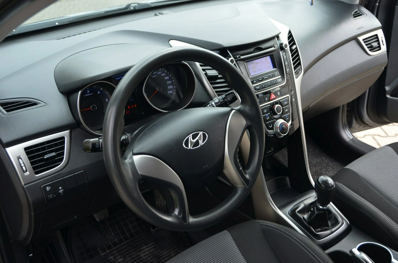 Hyundai i30 - Zdjęcie 29