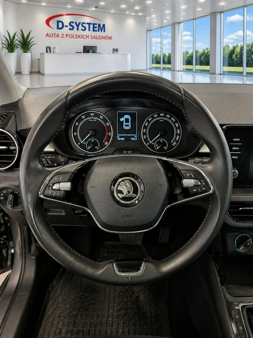 Skoda Fabia - Zdjęcie 9