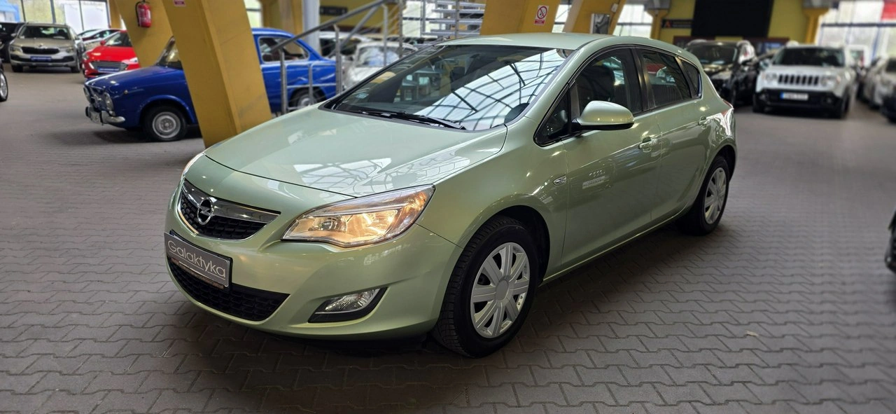 Opel Astra - Zdjęcie 1