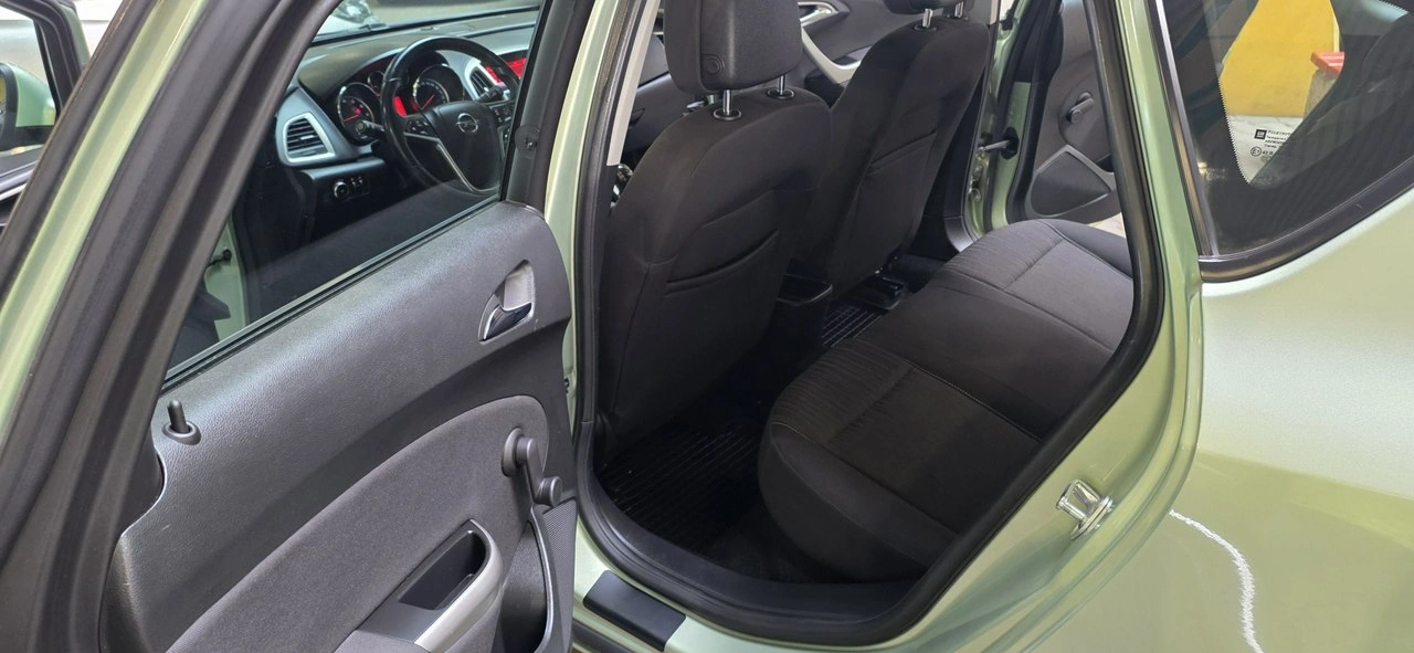 Opel Astra - Zdjęcie 8