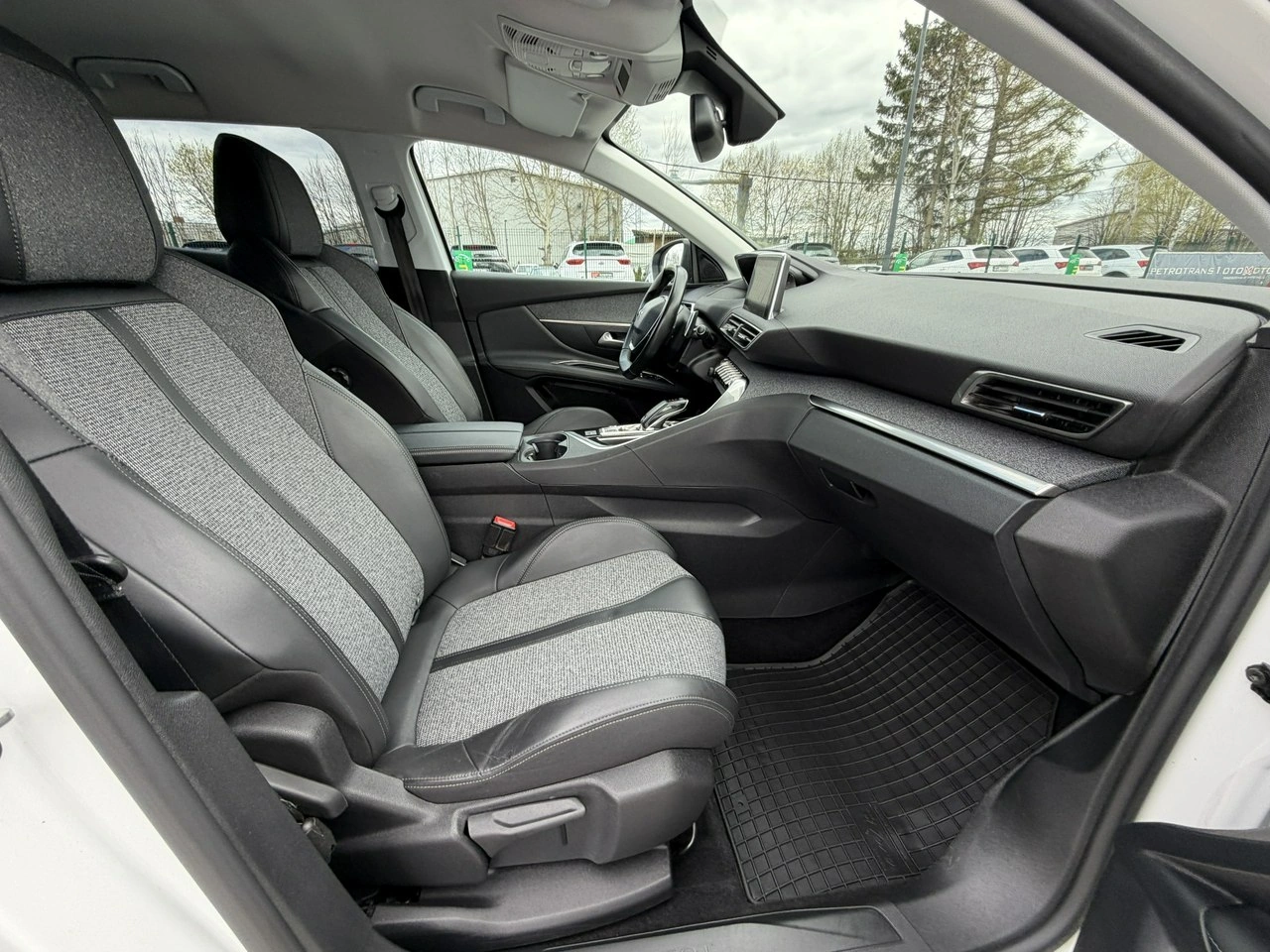 Peugeot 3008 - Zdjęcie 34