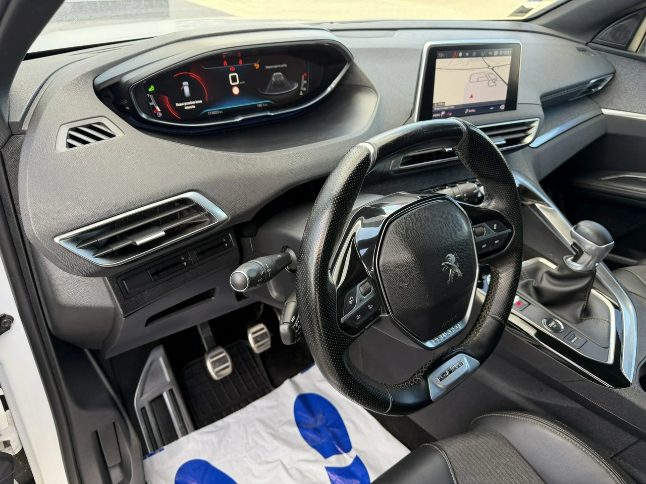 Peugeot 3008 - Zdjęcie 16