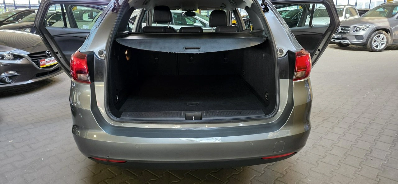 Opel Astra - Zdjęcie 12