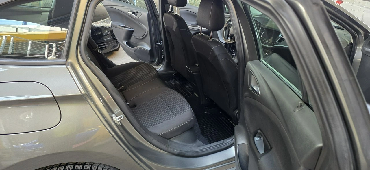 Opel Astra - Zdjęcie 13