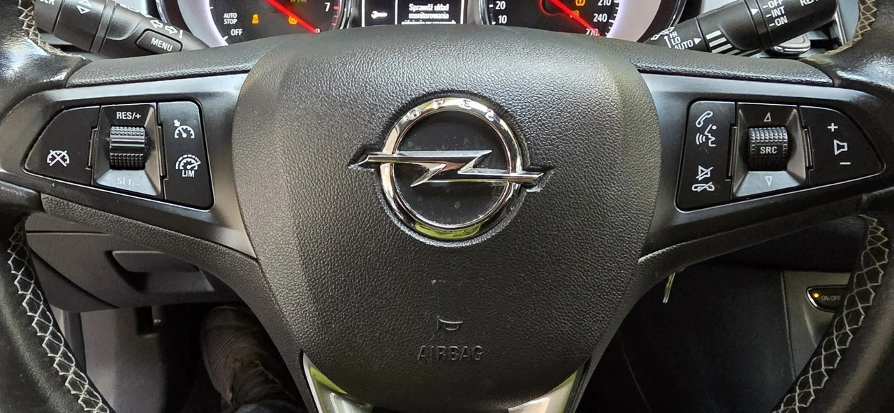 Opel Astra - Zdjęcie 18