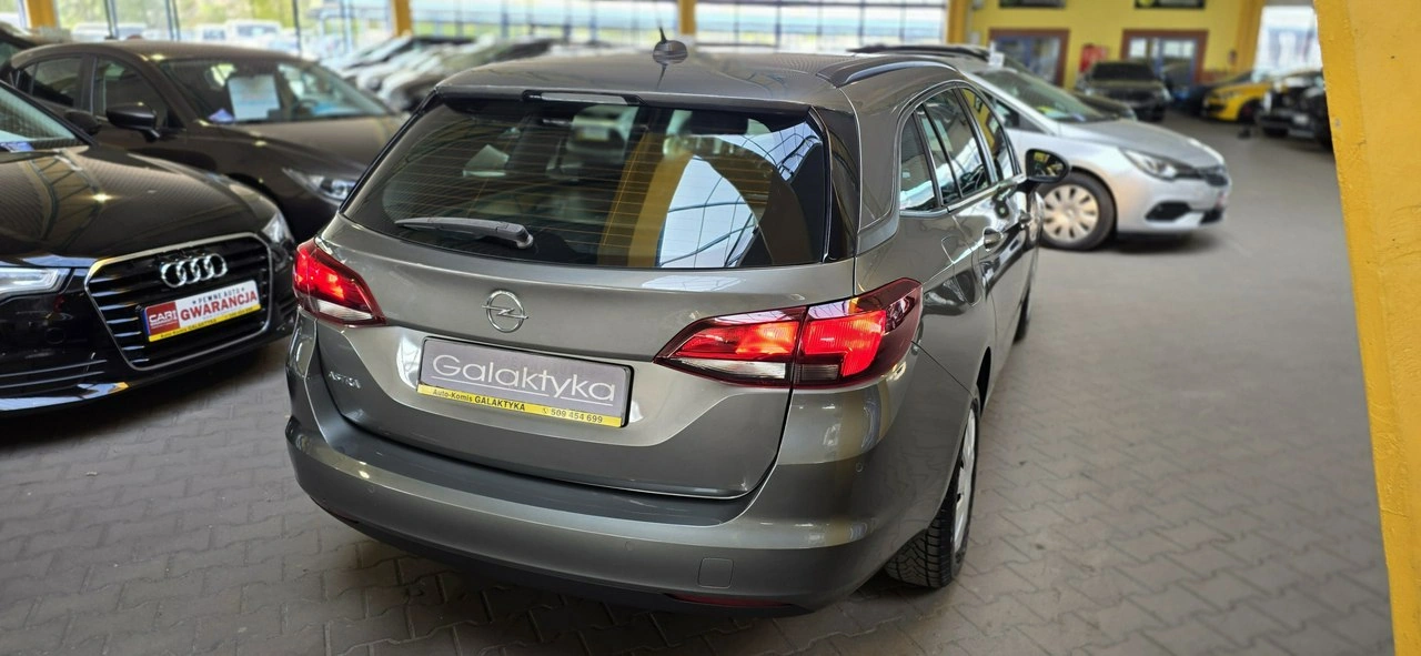 Opel Astra - Zdjęcie 7