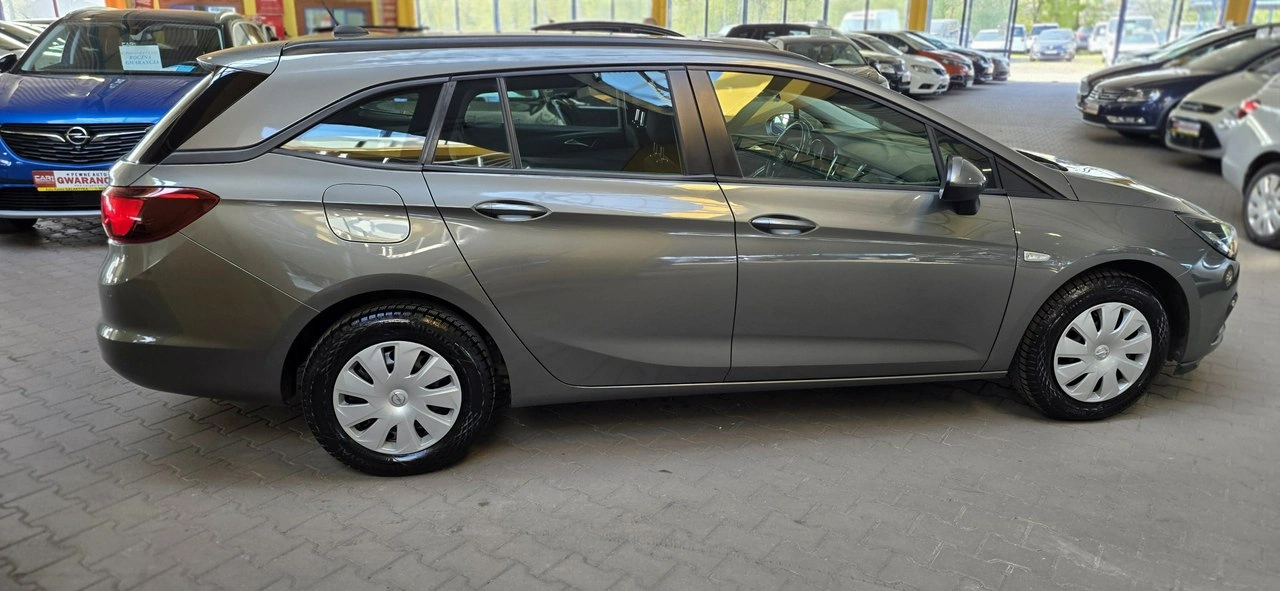 Opel Astra - Zdjęcie 8