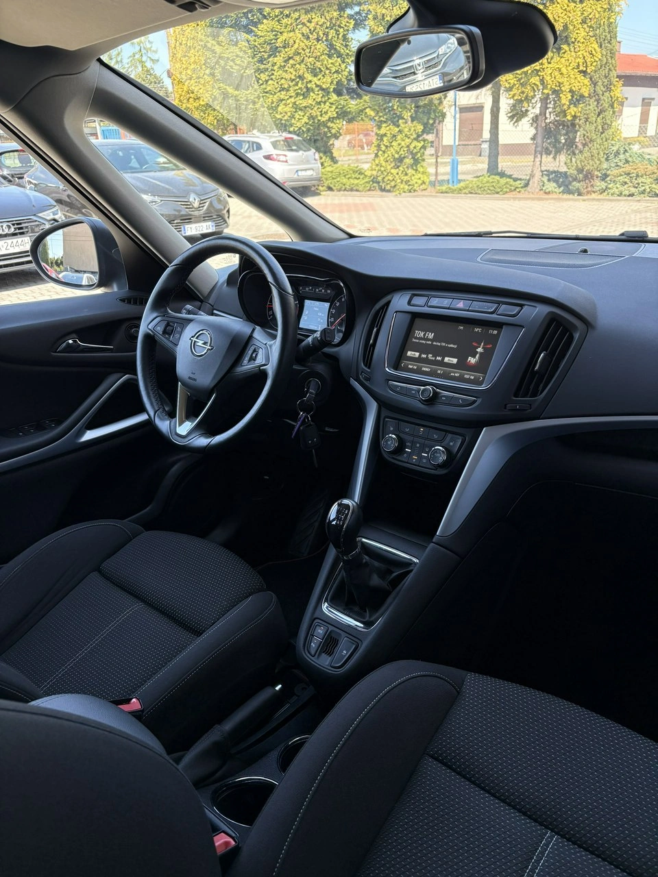 Opel Zafira - Zdjęcie 10