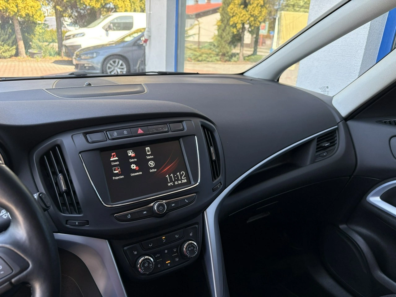 Opel Zafira - Zdjęcie 12