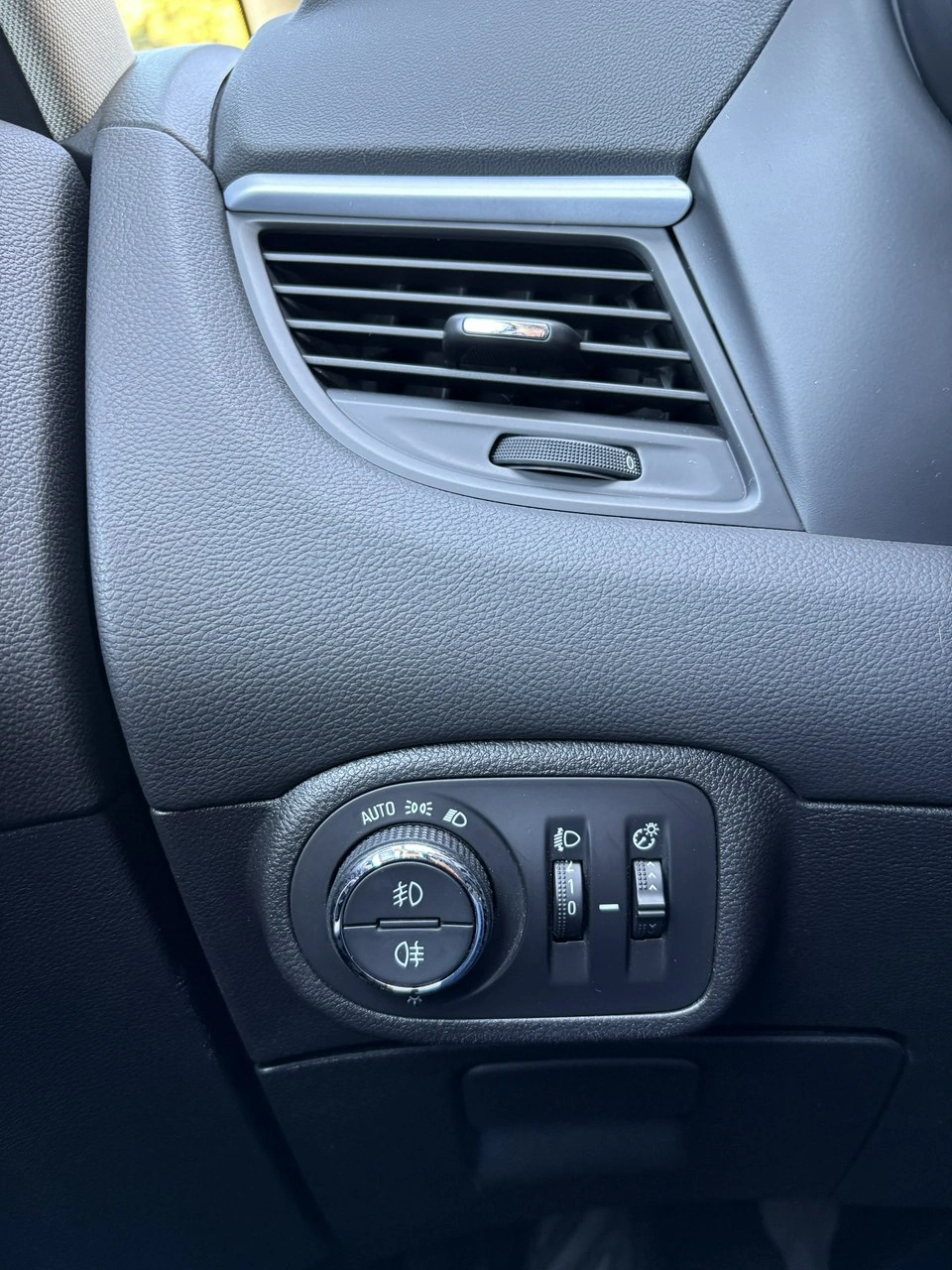 Opel Zafira - Zdjęcie 27