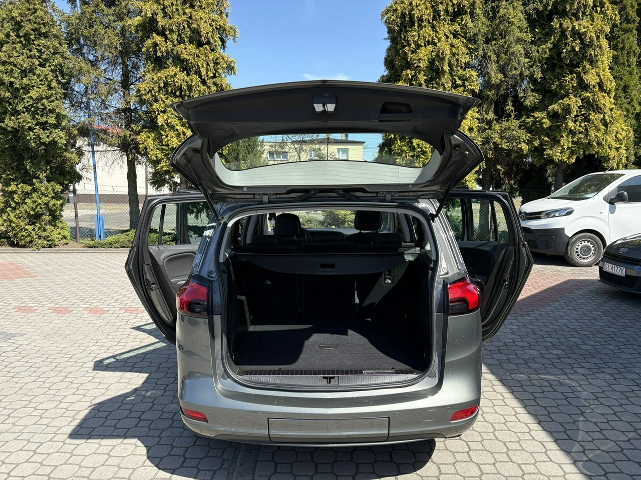 Opel Zafira - Zdjęcie 29