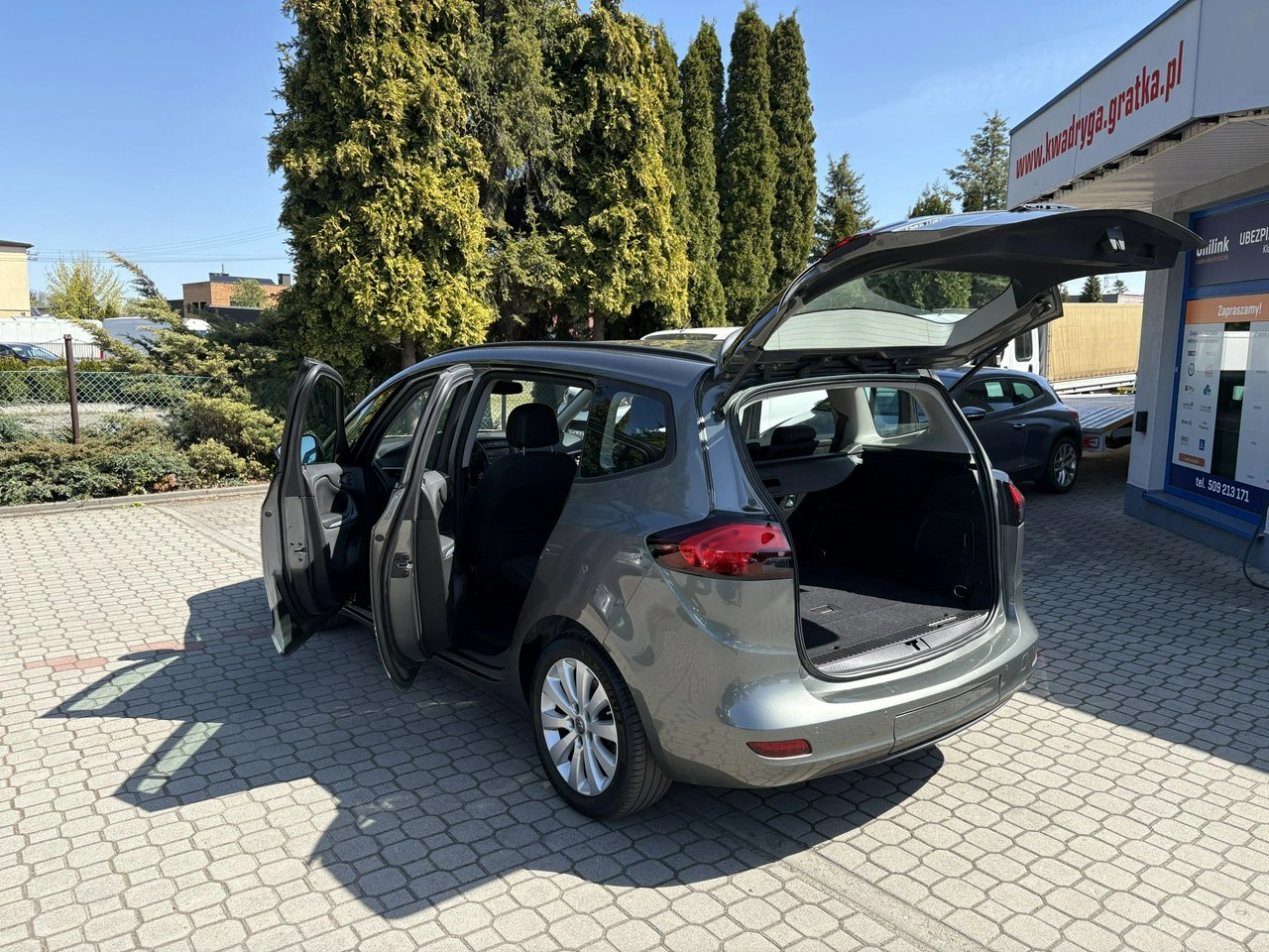 Opel Zafira - Zdjęcie 30