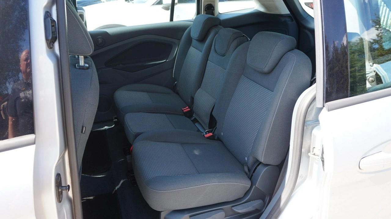 Ford Grand C-MAX - Zdjęcie 8