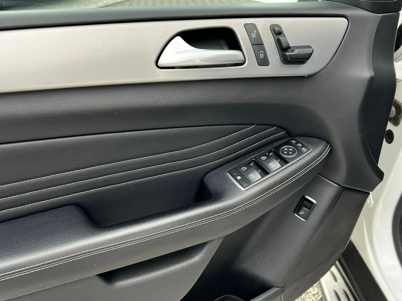 Mercedes ML 350 - Zdjęcie 8