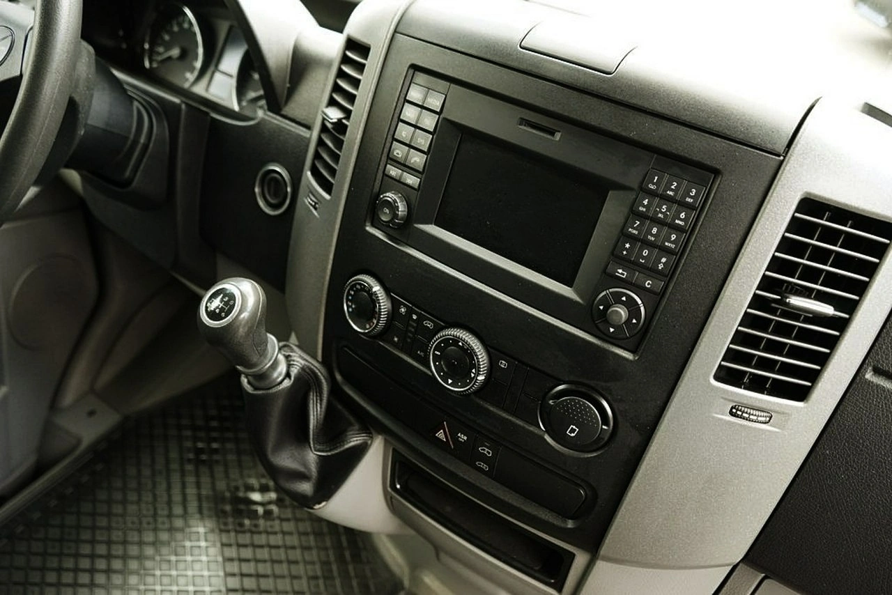 Mercedes Sprinter - Zdjęcie 22
