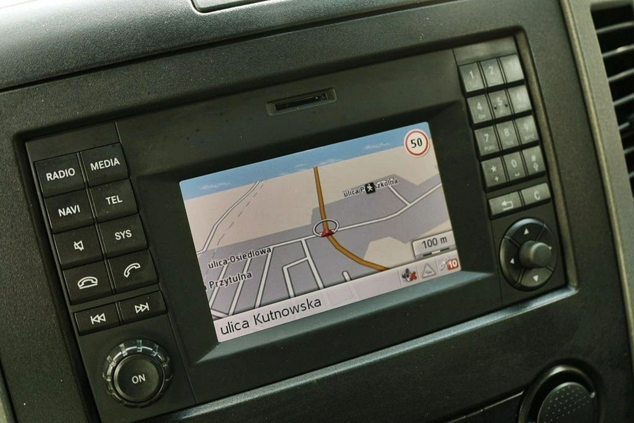 Mercedes Sprinter - Zdjęcie 23