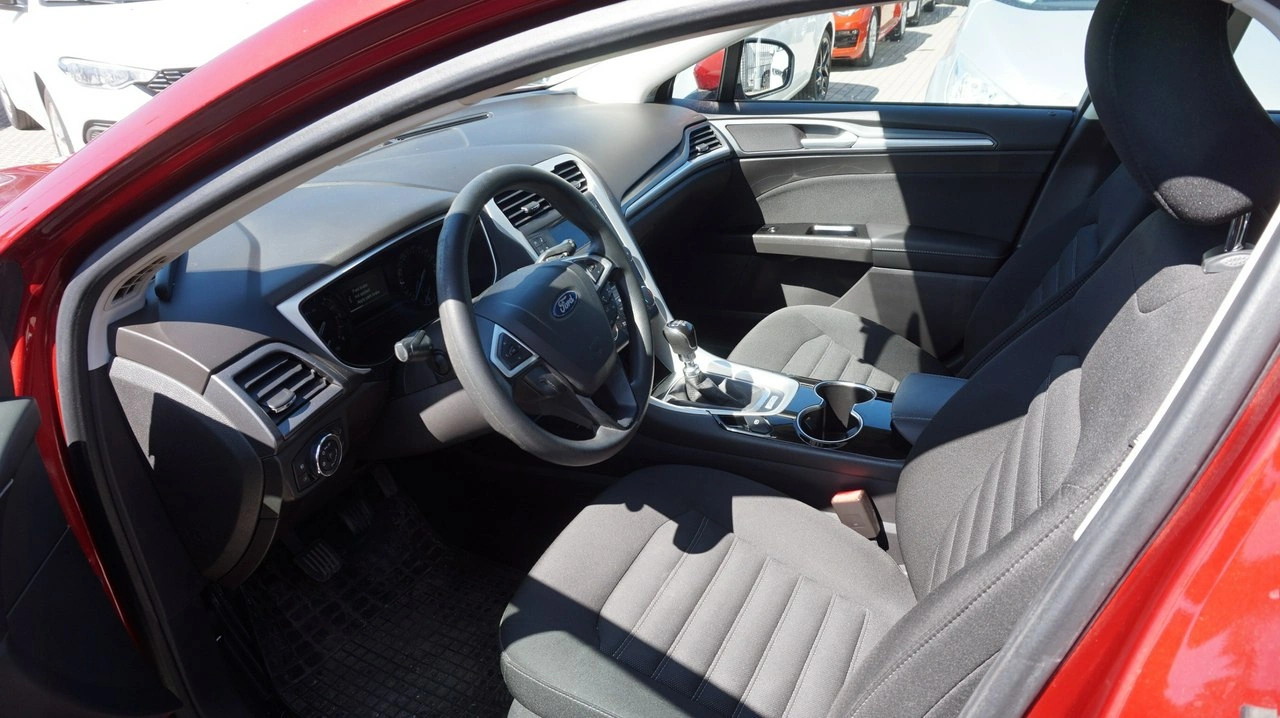 Ford Mondeo - Zdjęcie 10